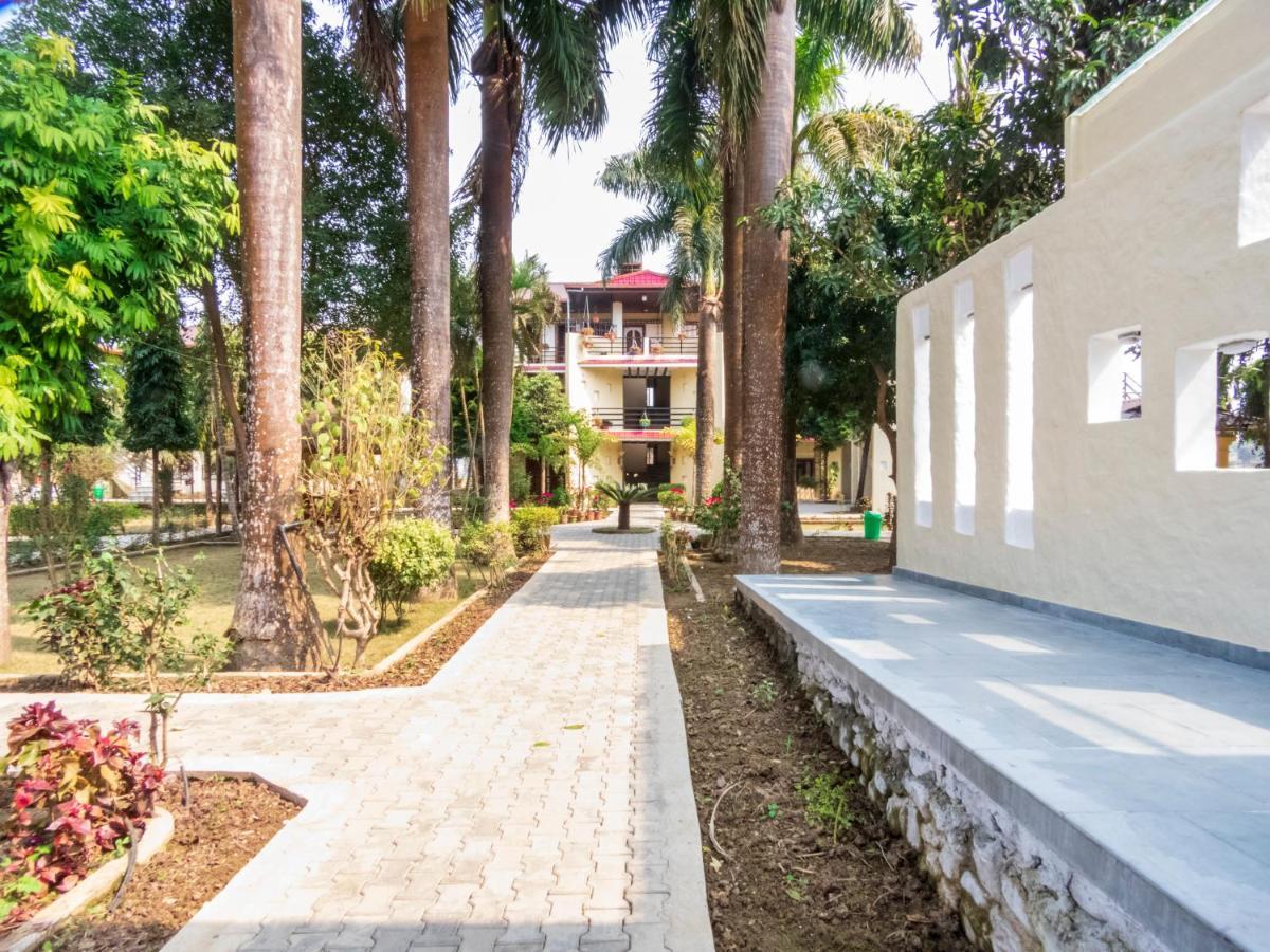 Royal Tiger Luxury Resort 4 Star โซราฮา ภายนอก รูปภาพ